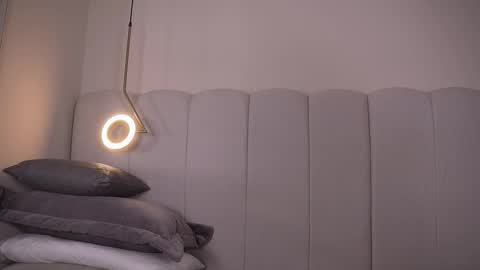 Snapshot of abby_me chatting on 11.08.25 A B B Y online show from 11.08.25