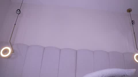 Snapshot of abby_me chatting on 11.10.25 A B B Y online show from 11.10.25