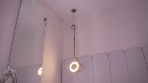 Snapshot of abby_me chatting on 11.19.25 A B B Y online show from 11.19.25