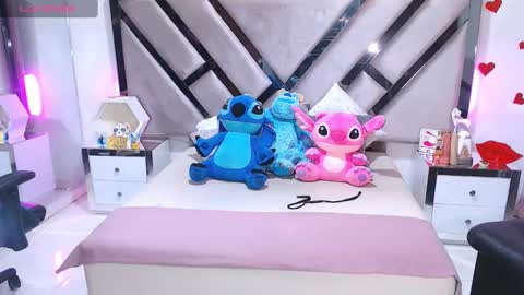 Snapshot of abby_sexyxx chatting on 12.17.24 abby sexyxx online show from 12.17.24