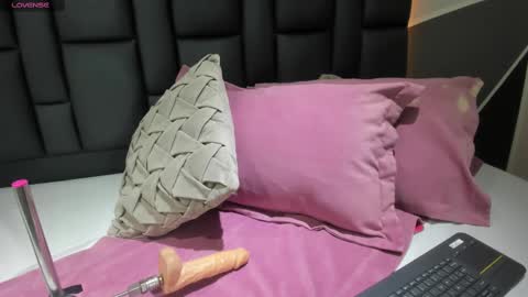 abbyadams23 online show from 02.16.25