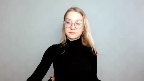 Snapshot of abbymoore__ chatting on 03.06.25 Abby Lovense is active online show from 03.06.25