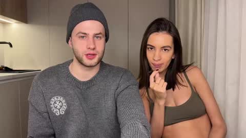 Snapshot of abdulasu_syuyumbike chatting on 12.12.24 ABDULASU online show from 12.12.24