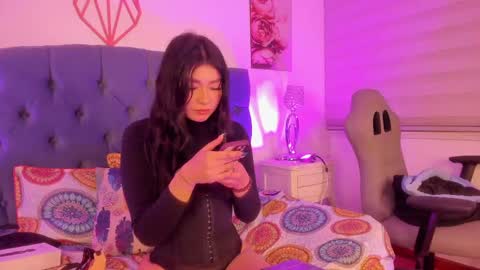 Abella online show from 10.18.25