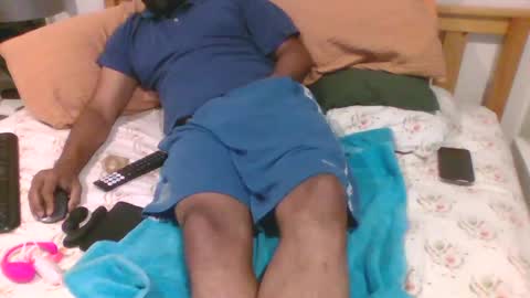 Snapshot of abhi_cam chatting on 12.11.24 Naked Gentleman online show from 12.11.24