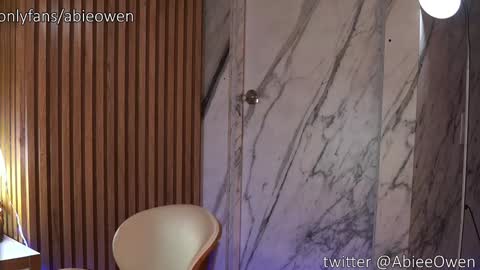 Snapshot of abie_owen chatting on 09.09.25 abie_owen online show from 09.09.25
