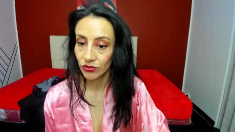 Snapshot of abrillee1 chatting on 12.11.24 ABRIL online show from 12.11.24