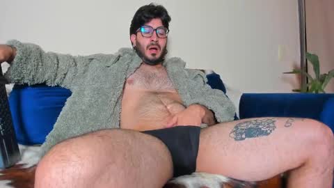 Snapshot of ackerman_eren_ chatting on 01.10.25 R. online show from 01.10.25