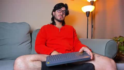 Snapshot of ackerman_eren_ chatting on 10.06.25 R. online show from 10.06.25