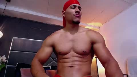 adam_fit19cm online show from 10.23.25