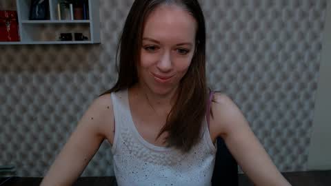 Snapshot of adamais_ chatting on 01.11.25 adamais_ online show from 01.11.25