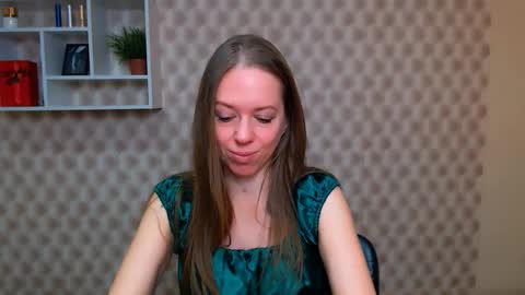 Snapshot of adamais_ chatting on 10.17.25 adamais_ online show from 10.17.25