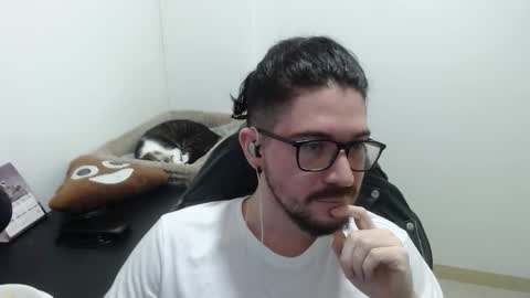 Snapshot of adamussutekh chatting on 10.24.25 Adam online show from 10.24.25