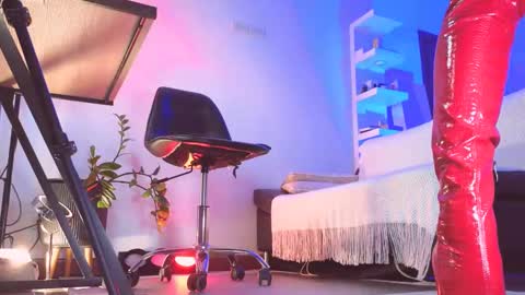 Snapshot of addictsqueen chatting on 03.01.25 ADDICTION online show from 03.01.25