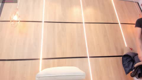 adela chase online show from 10.22.25