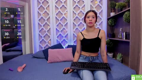 Snapshot of adelaa_11 chatting on 01.15.25 Adela Worsth online show from 01.15.25
