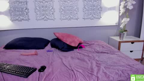 Snapshot of adelaa_11 chatting on 02.01.25 Adela Worsth online show from 02.01.25