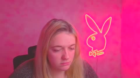 Snapshot of adele_missu chatting on 11.15.25 Adele online show from 11.15.25