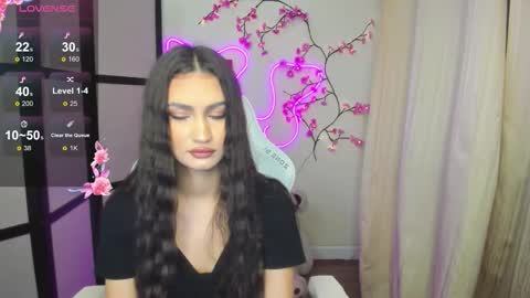 Snapshot of adeleluu chatting on 11.22.25 Adel online show from 11.22.25