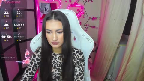 Snapshot of adeleluu chatting on 11.24.25 Adel online show from 11.24.25