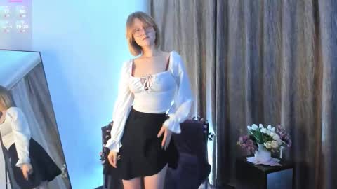 Adelin online show from 10.13.25