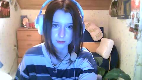 Snapshot of adorable_sparkle chatting on 02.10.25 adorable_sparkle online show from 02.10.25