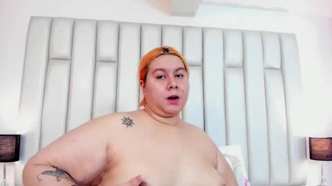 ANDREA PEREZ online show from 03.10.25