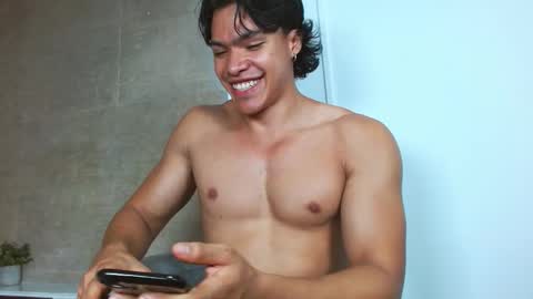 adriel_escalante online show from 11.02.25