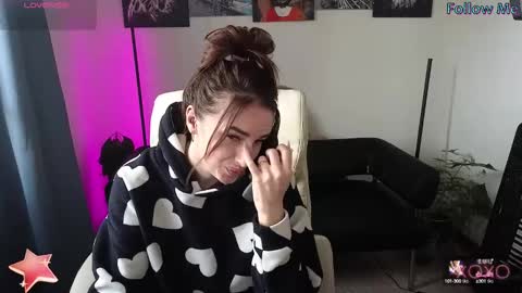 Adriana online show from 03.12.25