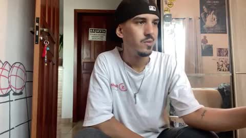 Snapshot of aelucius chatting on 09.17.25 Luci online show from 09.17.25