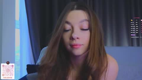 Afelia online show from 12.03.25