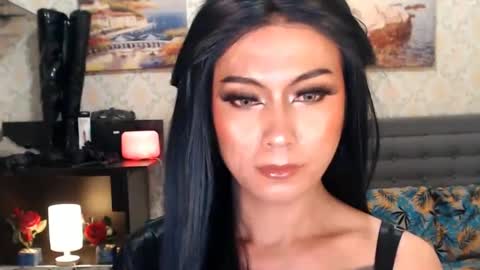 Snapshot of affairtoyourgoddesskhendra chatting on 12.13.24 Dominant Goddess Contessa online show from 12.13.24