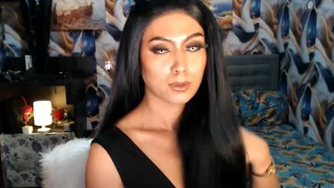 Dominant Goddess Contessa online show from 03.05.25