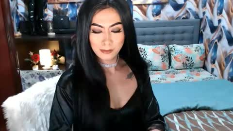 Snapshot of affairtoyourgoddesskhendra chatting on 10.14.25 Dominant Goddess Contessa online show from 10.14.25