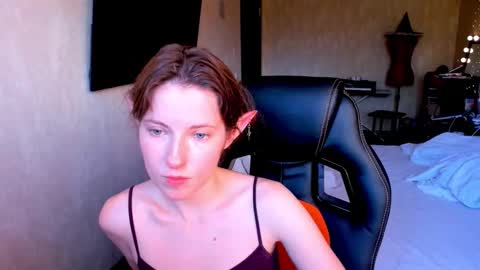 Snapshot of agata_in_wonderland chatting on 09.23.25 agata_in_wonderland online show from 09.23.25