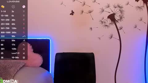 Polly online show from 11.26.25