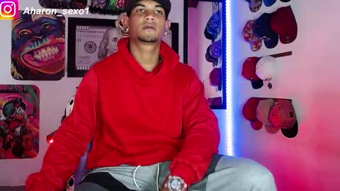 Snapshot of aharon_sexo1 chatting on 01.06.25 Aharon Zamora online show from 01.06.25