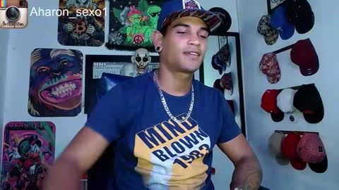Snapshot of aharon_sexo1 chatting on 01.20.25 Aharon Zamora online show from 01.20.25