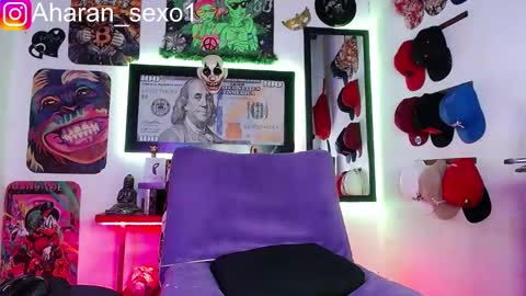 Snapshot of aharon_sexo1 chatting on 02.11.25 Aharon Zamora online show from 02.11.25