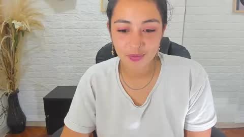 Snapshot of ahisha09 chatting on 02.26.25 Ahisha online show from 02.26.25