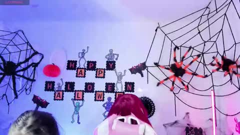 Snapshot of ahri_elderwood chatting on 10.13.25 Ahri help me get to 100 online show from 10.13.25