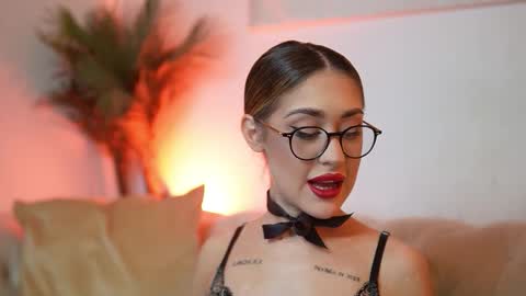  Aileen  online show from 11.24.25