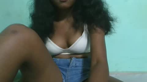 Snapshot of aimeamour chatting on 01.20.25 aimeamour online show from 01.20.25