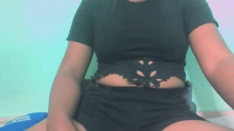 Snapshot of aimeamour chatting on 09.15.25 aimeamour online show from 09.15.25