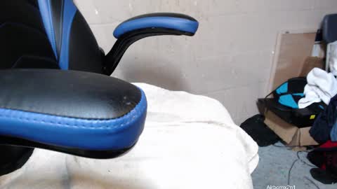 Leo  Airborn  Sir  Daddy online show from 03.10.25