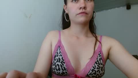 Snapshot of aishafuckaas chatting on 10.07.25 aishafuckaas online show from 10.07.25