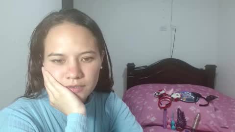 Snapshot of aishafuckaas chatting on 10.17.25 aishafuckaas online show from 10.17.25