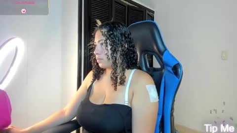 Snapshot of aixa_15 chatting on 09.20.25 Aixa Burgos online show from 09.20.25