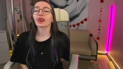 Snapshot of akaheby chatting on 03.11.25 akaheby online show from 03.11.25