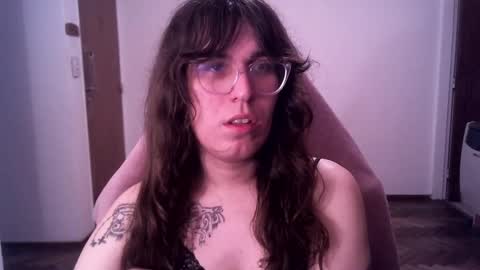 Snapshot of akamedolle chatting on 11.03.25 Veronica Akame 3 online show from 11.03.25